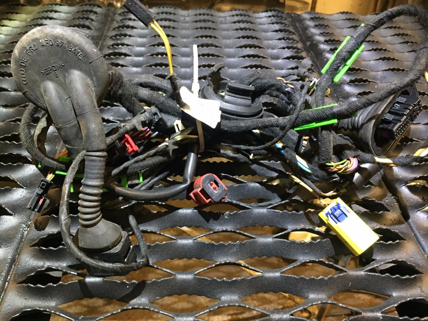 05 06 07 08 Audi A6 C6 Front Driver Door Wire Wiring Harness OEM 4f1971029