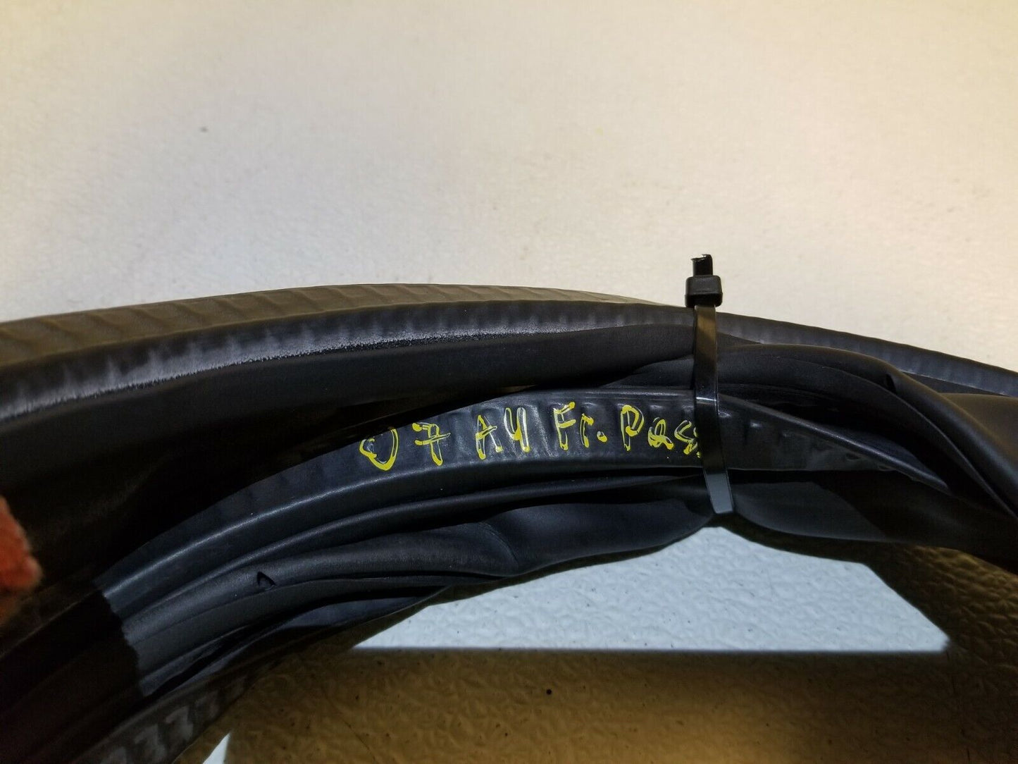 06 07 08 Audi A4 Front Right Passenger Door Weatherstrip Seal OEM 85k Miles