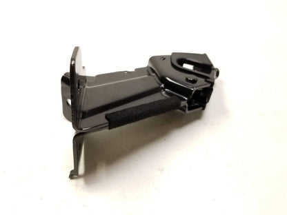 18-21 Hyundai Kona Rear Seat Latch Lock Striker OEM 29k Miles