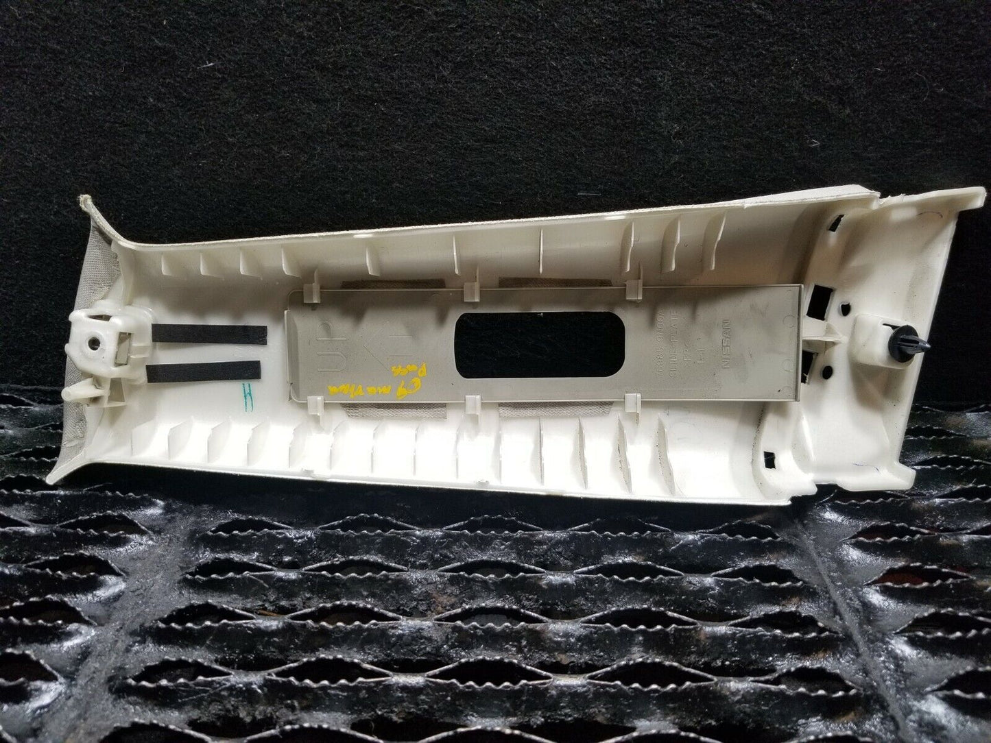 09 10 11 12 13 14 Nissan Maxima Center Upper B Pillar Cover Right Pass Side OEM