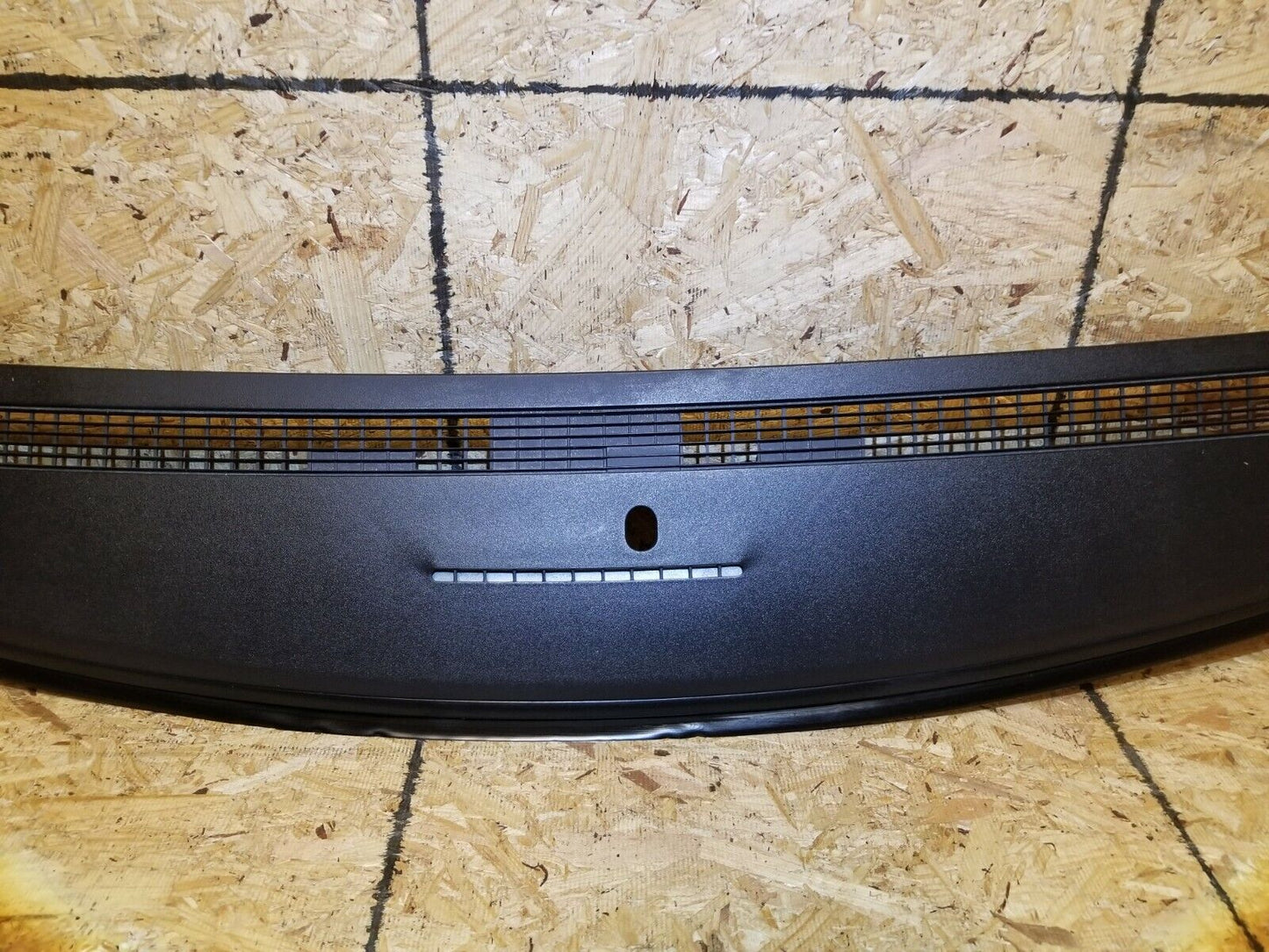 03 04 05 06 07 08 09 10 11 Lincoln Town Car Dashboard Dash Pad Upper  OEM 65k