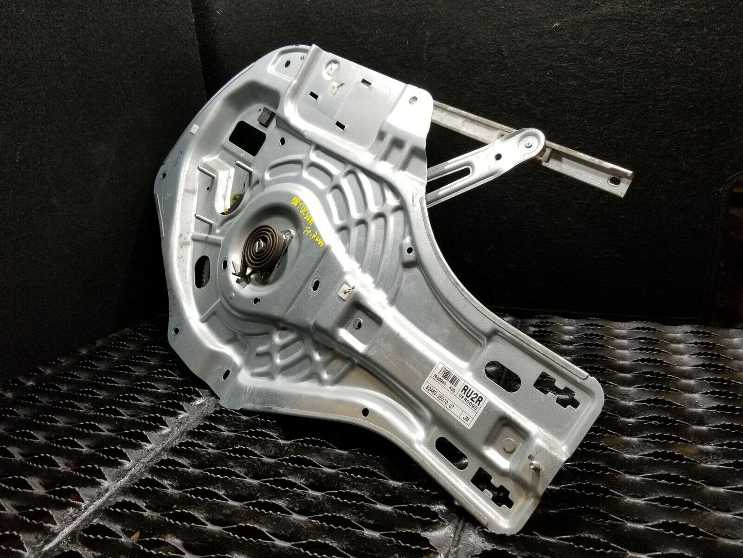 07 08 09 Hyundai Tucson Front Right Passenger Door Window Regulator OEM 89k