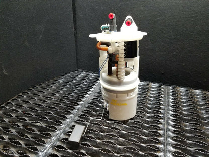 04 05 06 Chrysler Sebring Convertible 2.7l Fuel Pump OEM