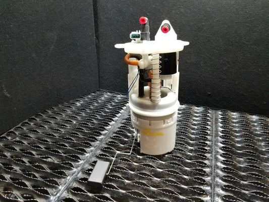 04 05 06 Chrysler Sebring Convertible 2.7l Fuel Pump OEM