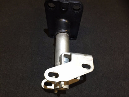 05 06 07 08 Audi A6 C6 Sedan Bumper Reinforcement Mount Shock Bracket OEM