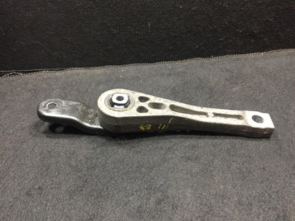 12 13 14 15 VW Passat B7 2.5l Engine Mount Bracket Support OEM