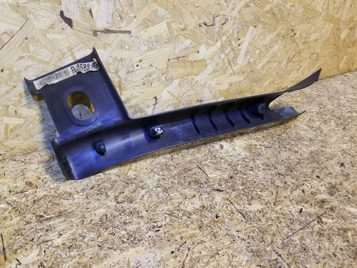 05 06 07 08 09 Ford Mustang Convertible Passenger Side A Pillar Cover Trim OEM