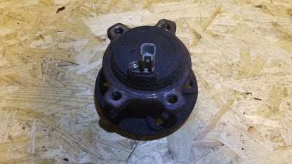14 15 16 17 Volvo S60 2.0t T5 2.0l Rear Bearing OEM 42k