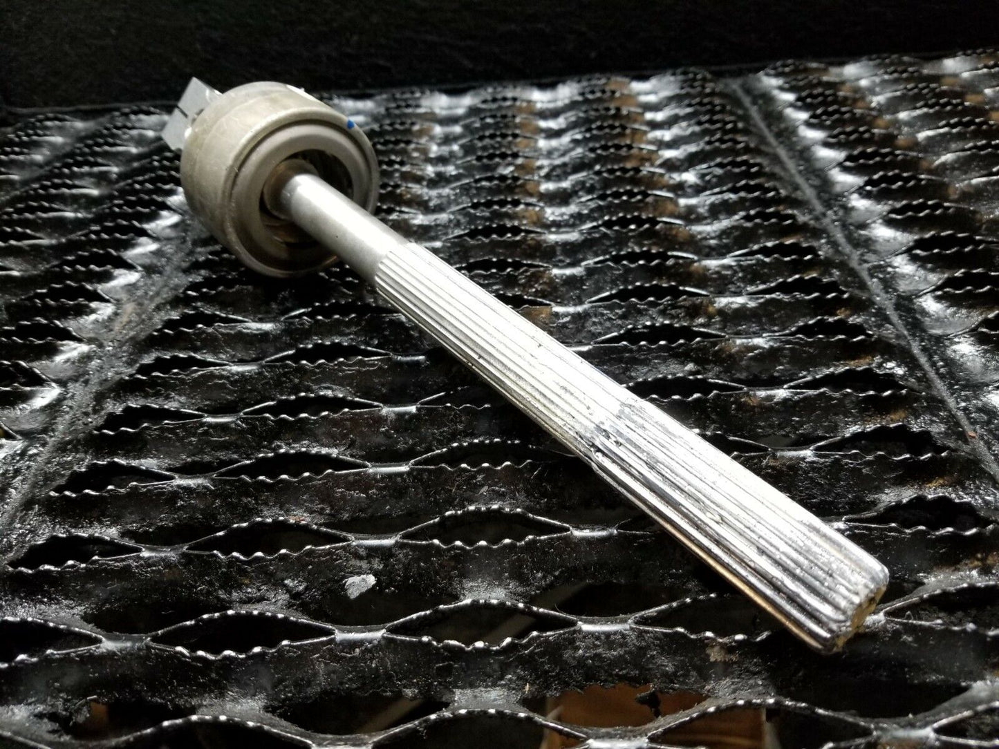 06 07 08 09 10 BMW 650i E63 Steering Column Lower Shaft OEM