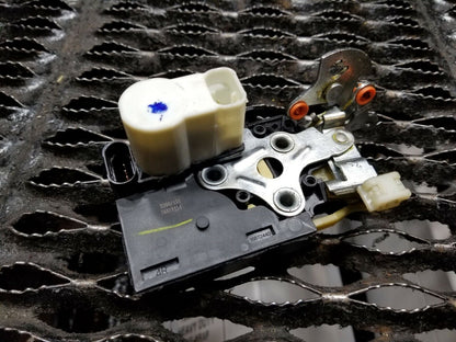 06 07 08 09 10 11 Cadillac DTS Front Right Pass Door Lock Latch Actuator OEM
