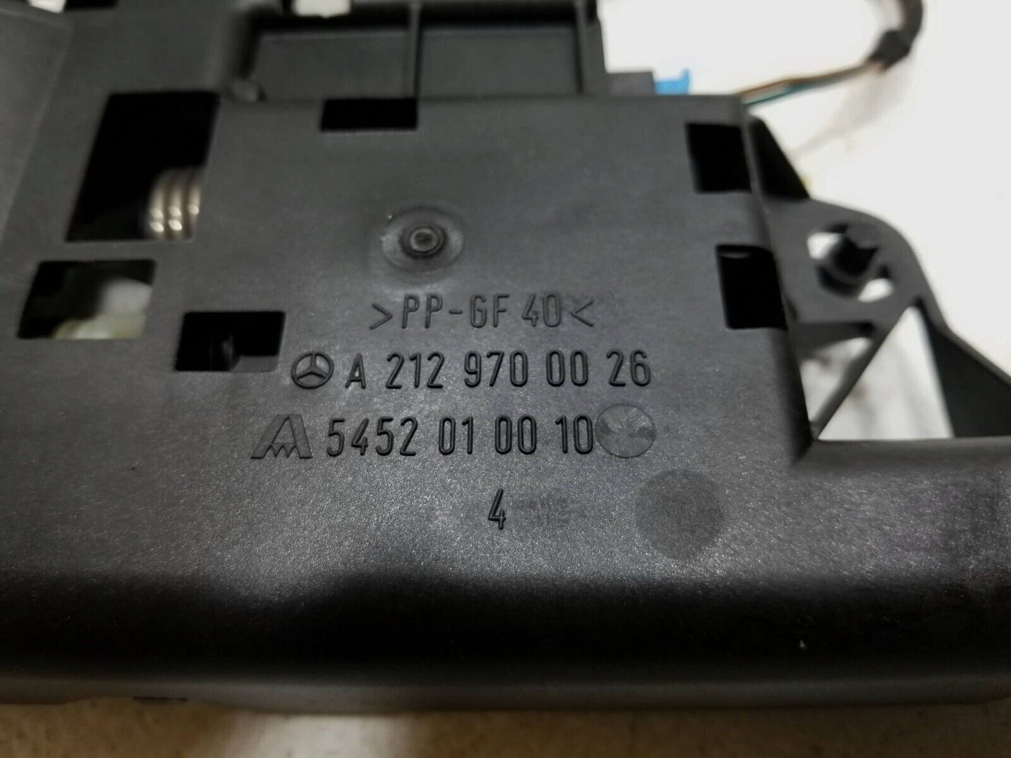 2011 - 2015 Mercedes E350 W212 Rear Seat Headrest Adjuster Motor Pair OEM