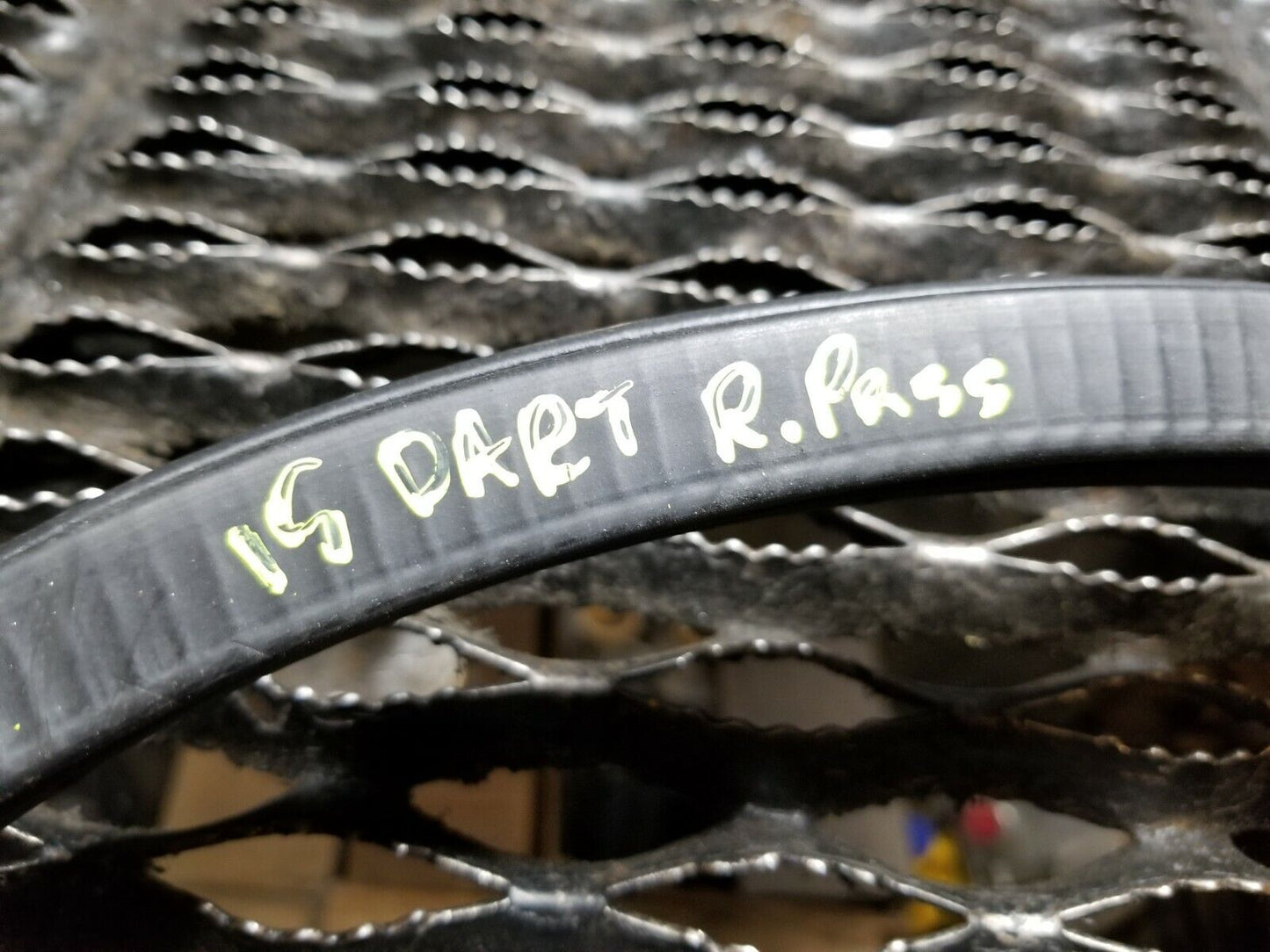 13 14 15 16  Dodge Dart Rear Right Pass Door Weatherstrip Seal Ome 76k