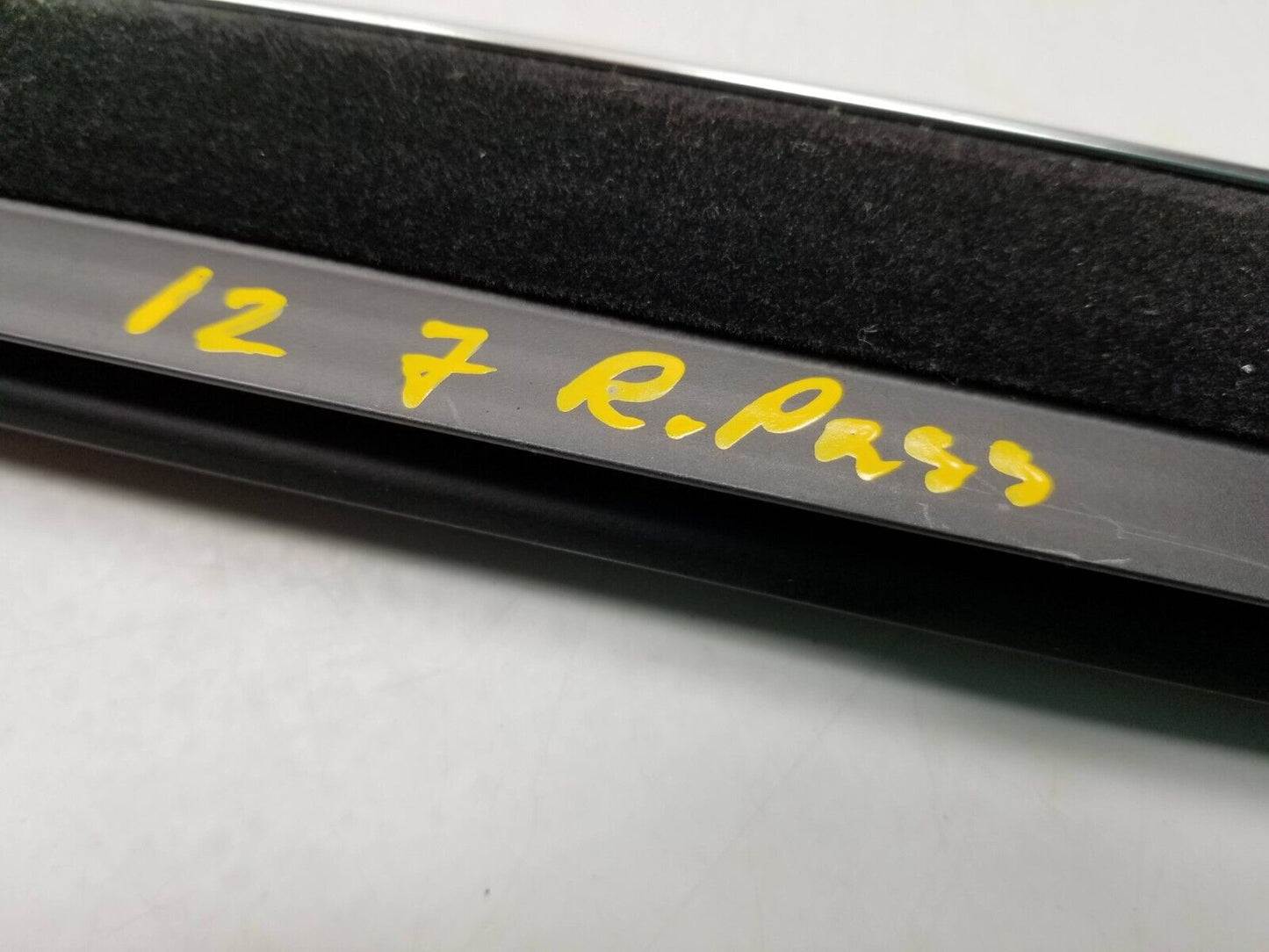 09 10 11 12 BMW 750li F02 Rear Right Pass Door Window Slot Seal OEM