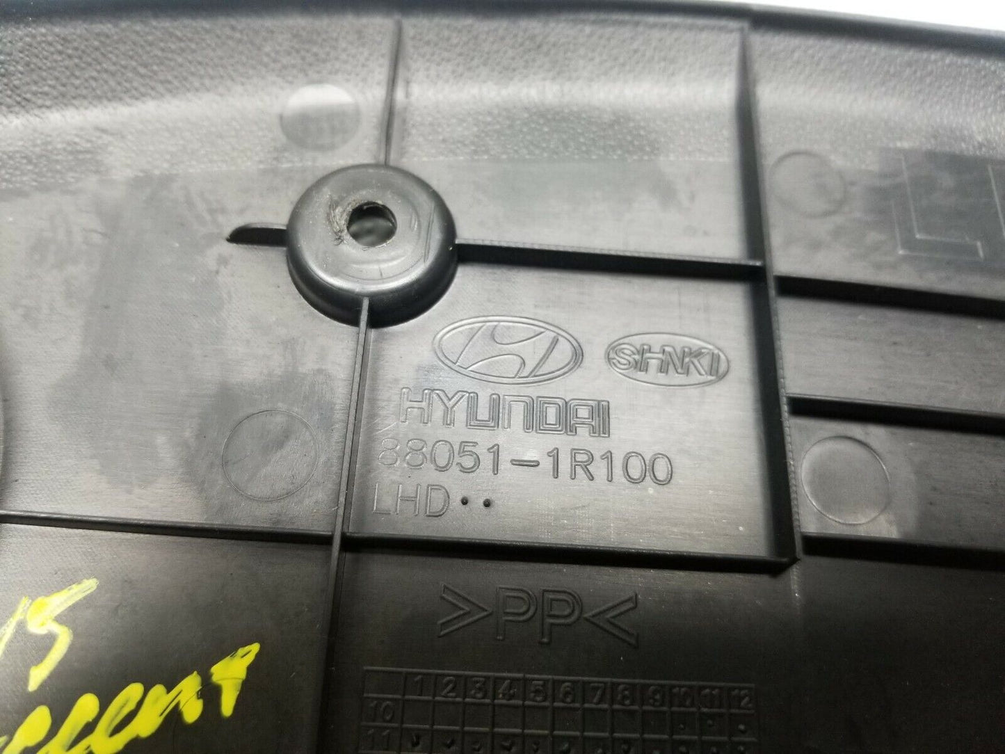 15 16 17 Hyundai Accent Hatch Front Left Driver Seat Side Cover Trim Panel OEM