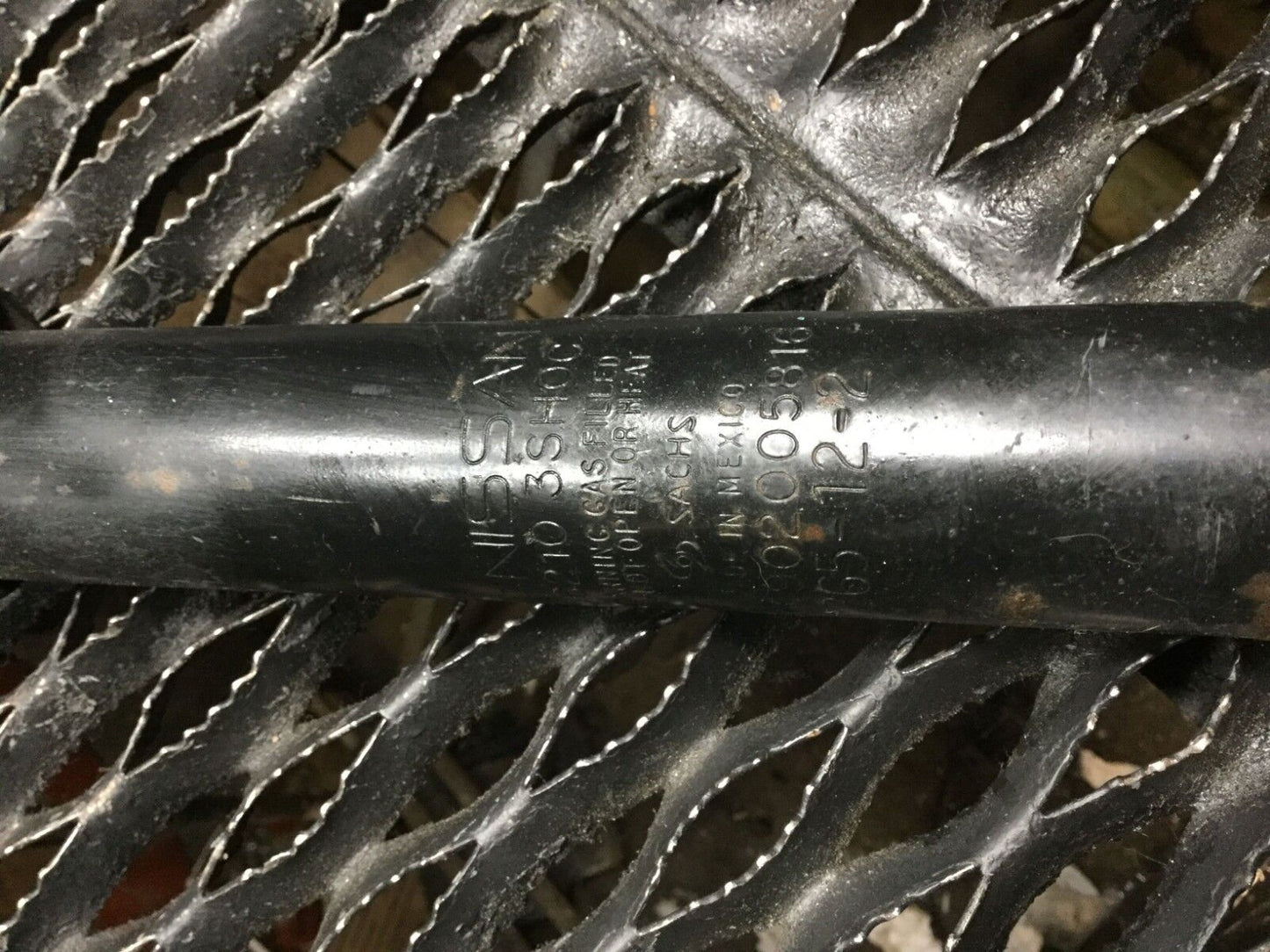 13 14 15 16 Nissan Sentra Rear Suspension Shock Strut Absorber OEM