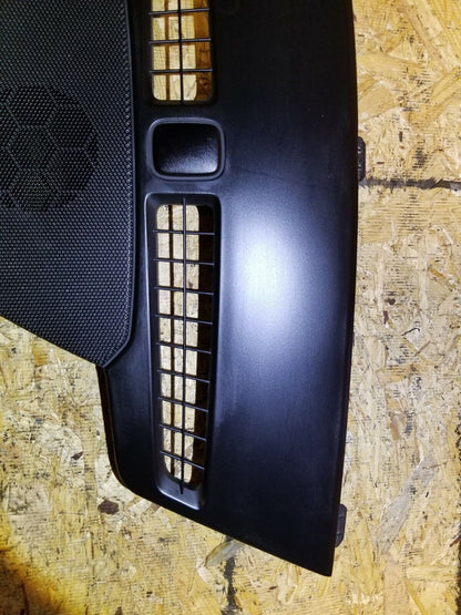 17 18 19 20 Cadillac Xt5 Dash Defroster Panel Grille OEM 34k