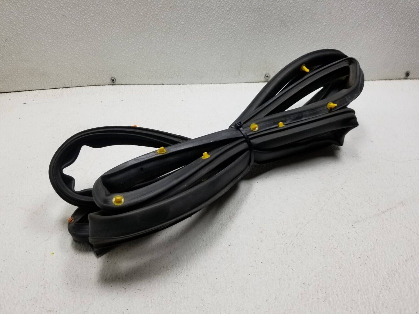 14 15 16 17 Hyundai Elantra Gt Door Weatherstrip Seal Rear Right Pass OEM