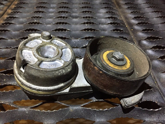 2004 Ford Explorer Drivealign Belt Tensioner Assembly 4.6l V8 OEM