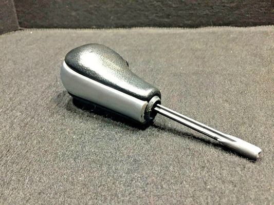 04 05 06  BMW X3 E83 Automatic Shift Shifter Knob  OEM D34