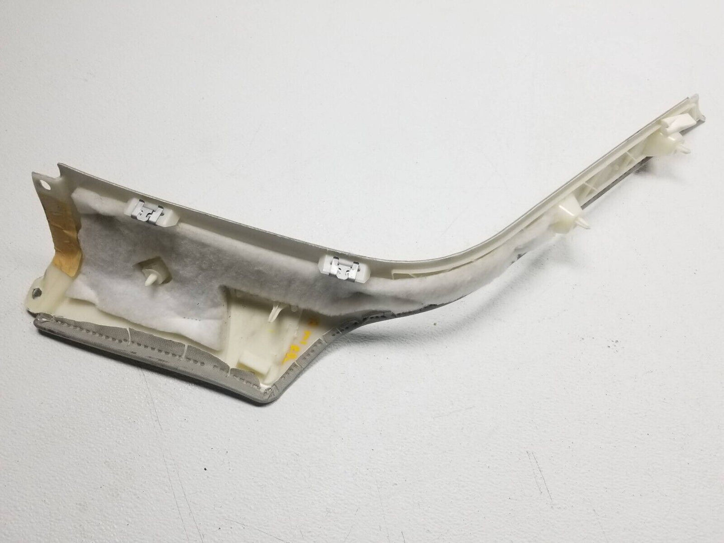 06 07 08 09 10 11 Mercedes Ml500 Rear C Pillar Trim Cover Left Driver Side OEM