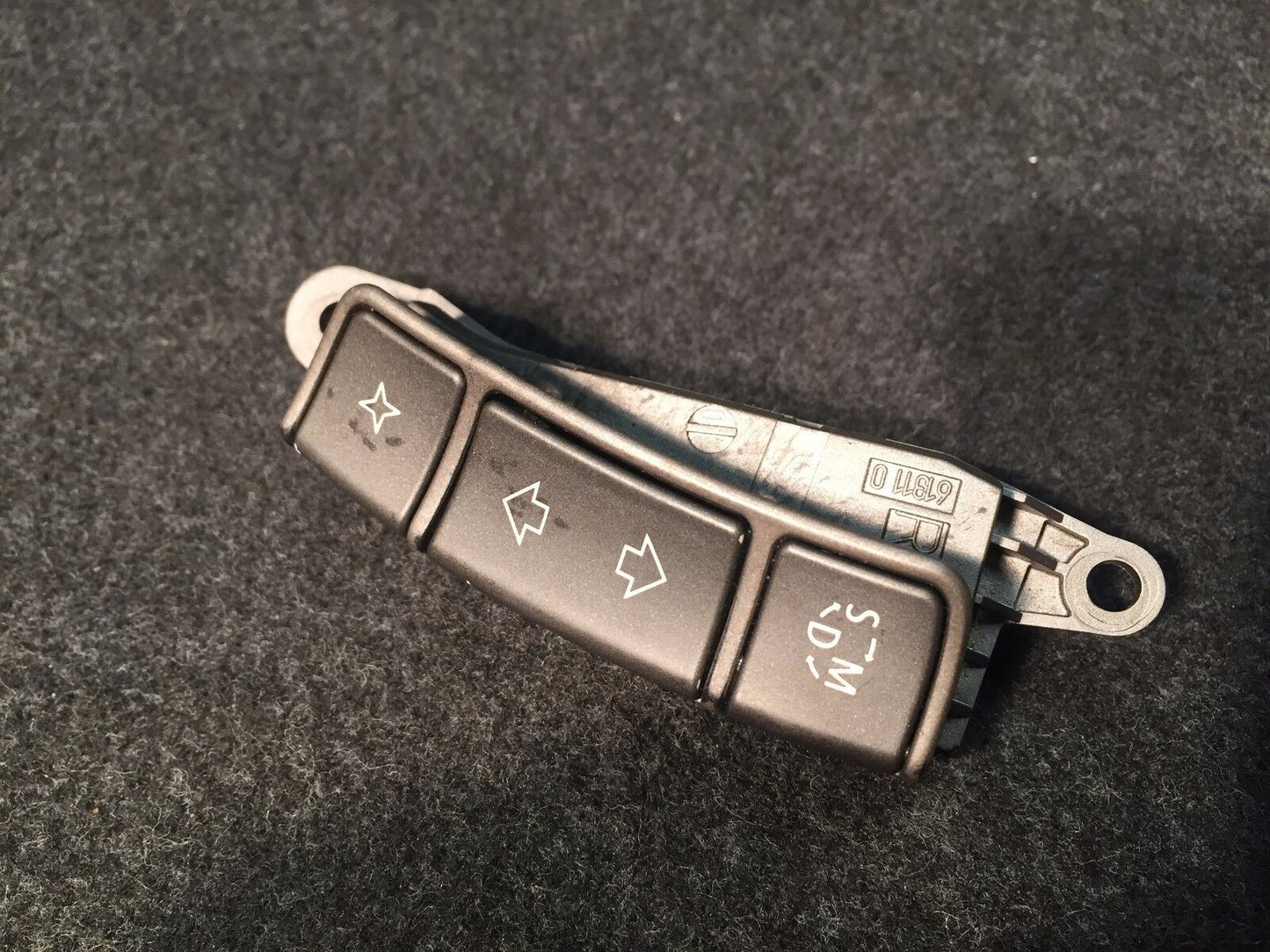 02 03 04 05 BMW 745i 745li E65 E6right Steering Wheel Control Switch OEM 6911586