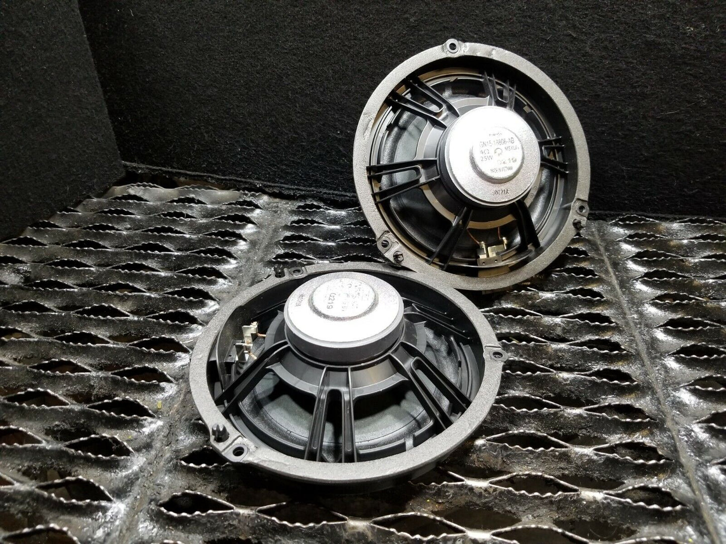18 19 20 Ford Ecosport Front Door Speaker 2pcs Gn15-18808-ab OEM 532 Miles