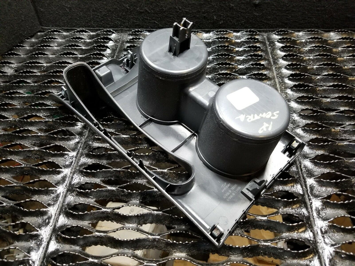 13 14 15 16 17 18 Nissan Sentra Center Console Cup Holder Cupholder OEM 8k