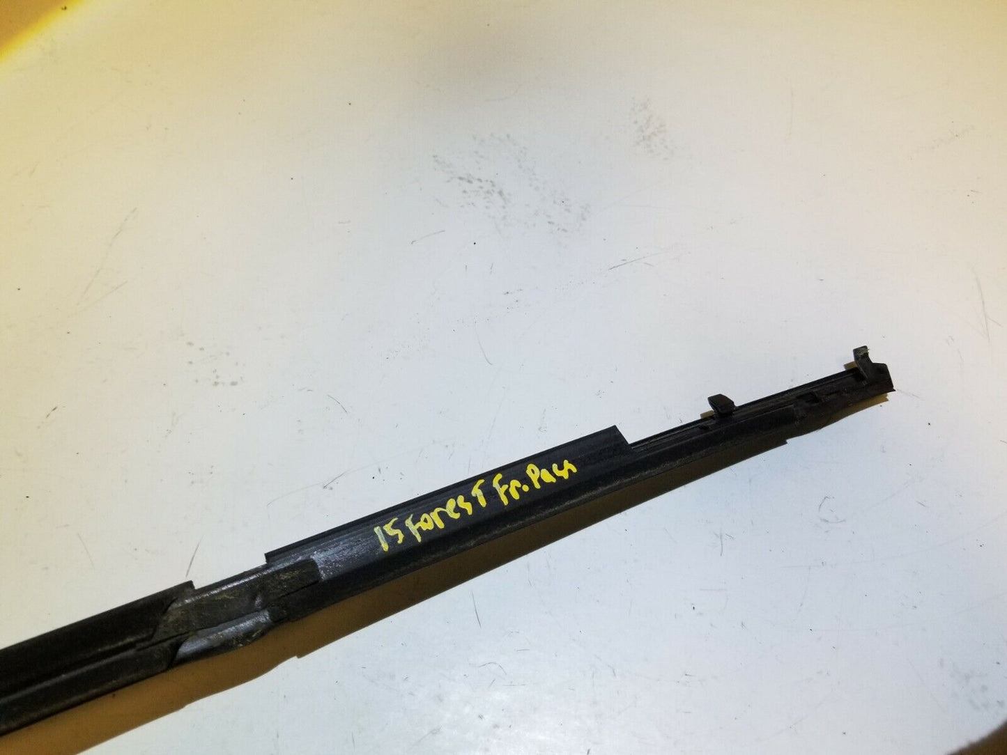 14 15 16 Subaru Forester Front Right Pass Door Window Belt Seal Molding OEM