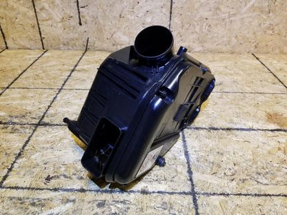 11 12 Dodge Caliber 2.0l Air Cleaner Box OEM