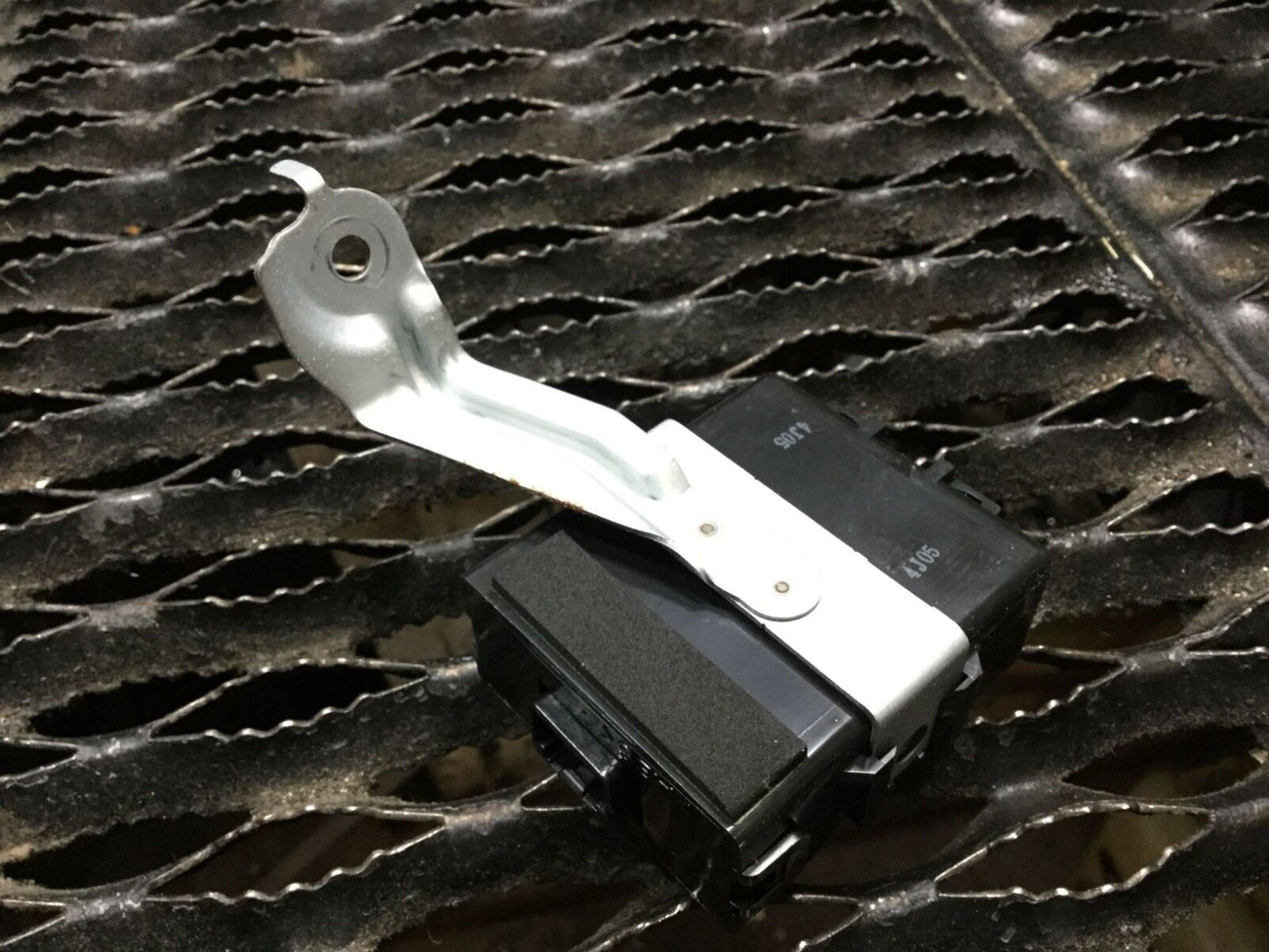 04 05 06 07 08 09 Toyota Prius  Tire Pressure Monitor Receiver Module  OEM