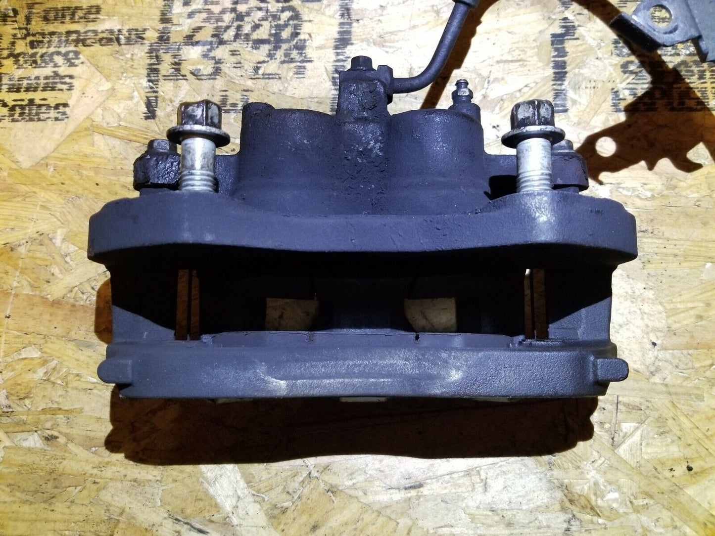 06 07 08 09 10 11 Cadillac DTS Brake Caliper Front Right Passenger Side OEM