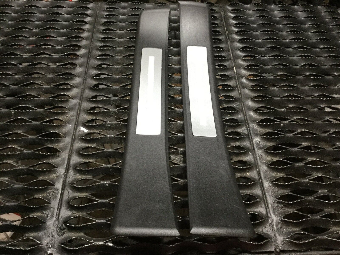 05 06 07 08 Audi A4 Rear Door Sill Trim Left & Right Pair OEM