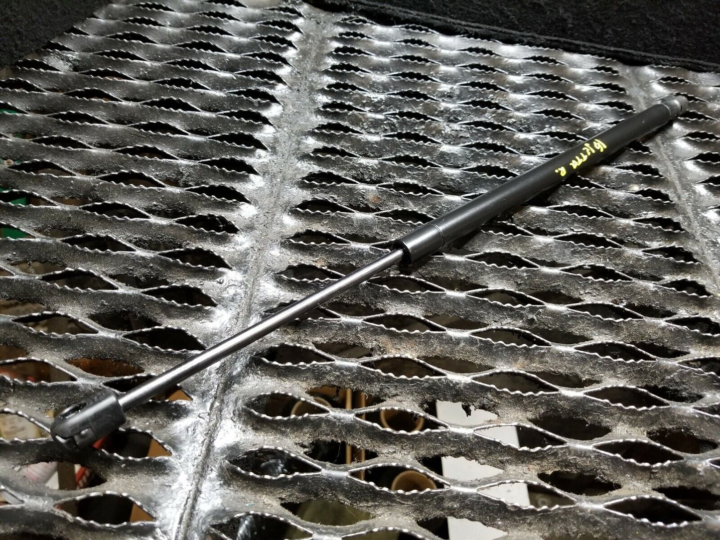 15 16 17 18 VW Jetta Trunk Lid Lift Support 5c6827550 OEM 30k