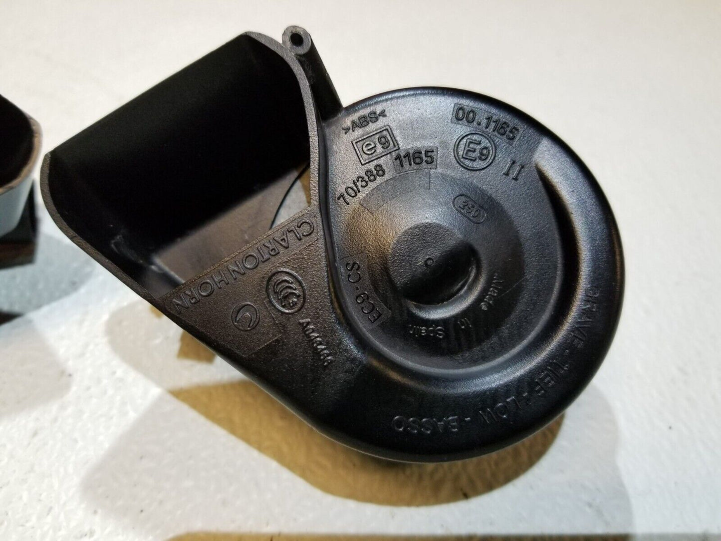12 13 14 15 Audi A6 High & Low Pitch Horn 2pcs OEM