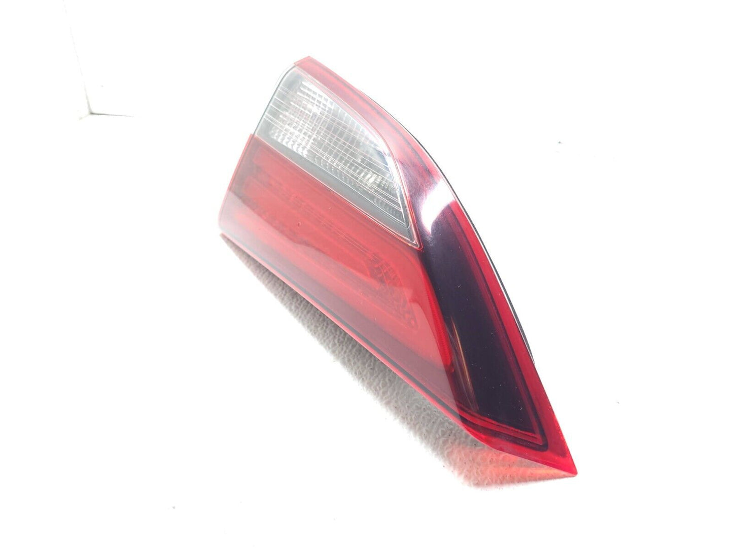 14 15 16 Hyundai Elantra Tail Light Inner Right Pass Side OEM Sedan