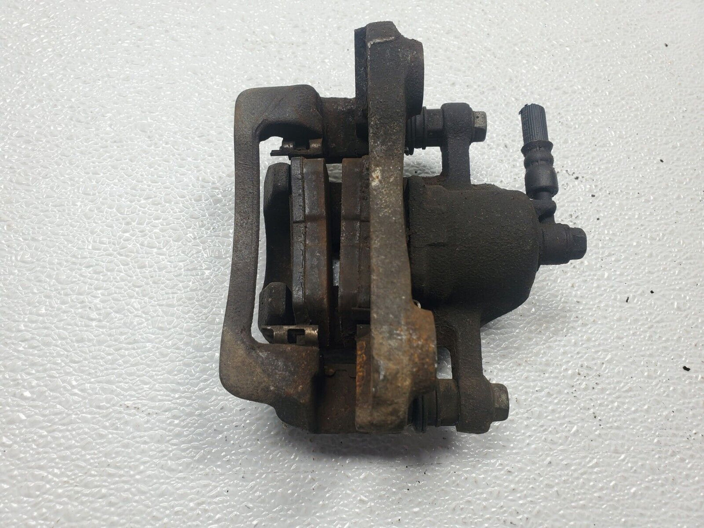 06 07 08 09 10 Hyundai Sonata Rear Right Passenger Brake Caliper OEM 42k Miles