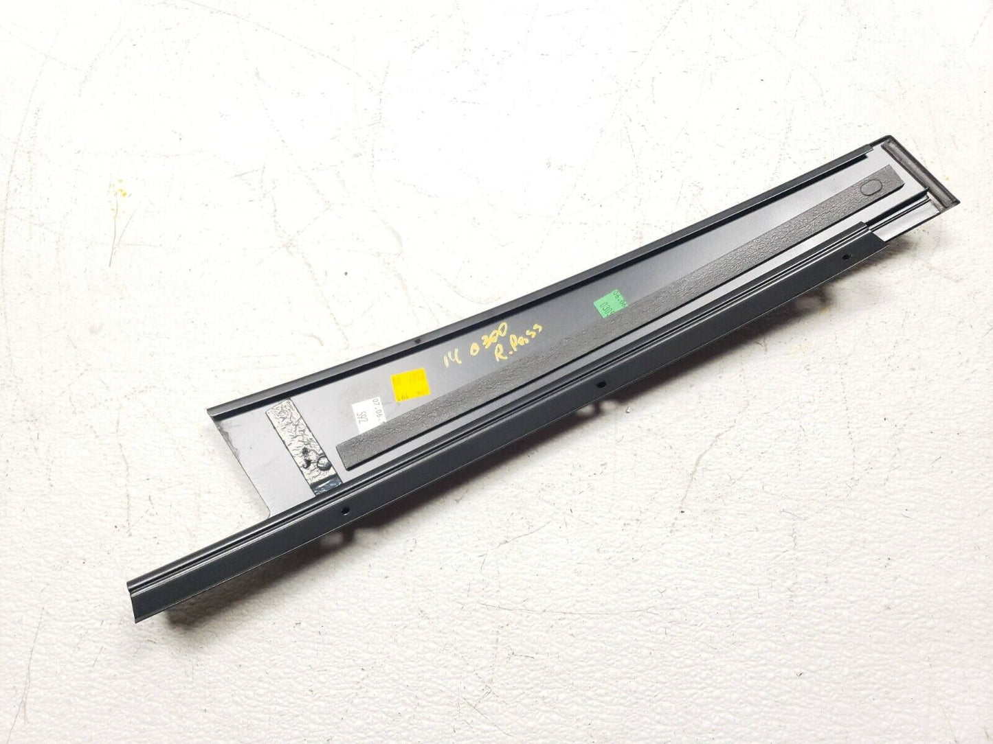 12 13 14 15 Mercedes C300 Rear Right Pass Side Door B Pillar Molding Trim OEM