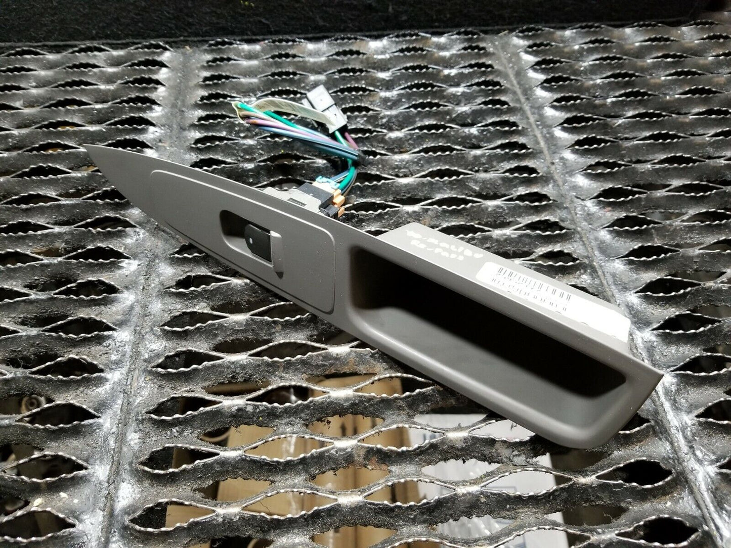 08 09 10 11 12 Chevy Malibu Rear Right Passenger Side Power Window Switch OEM