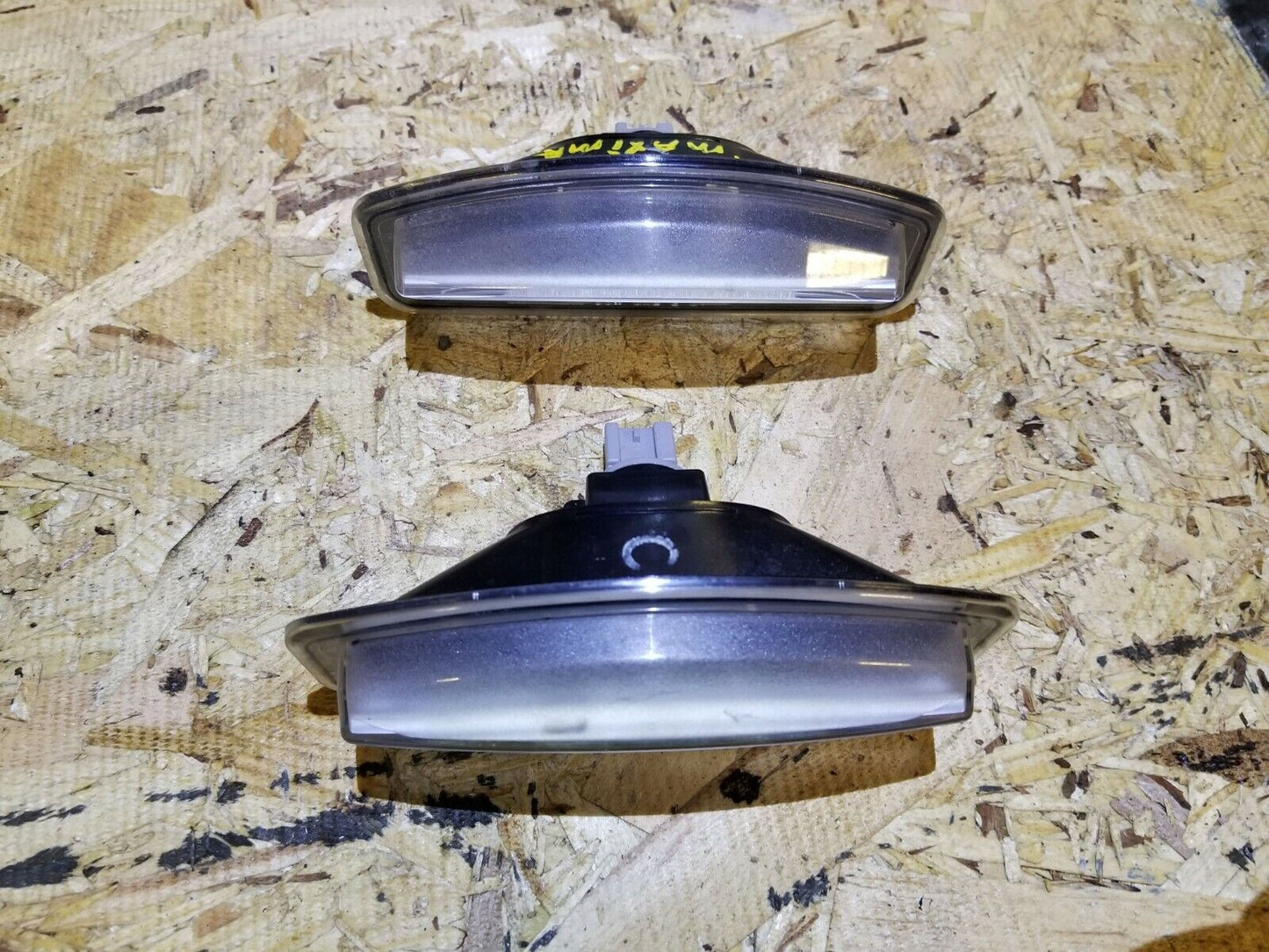 04 05 06 07 08 Nissan Maxima Trunk Lid License Plate Light Lamp Pair OEM