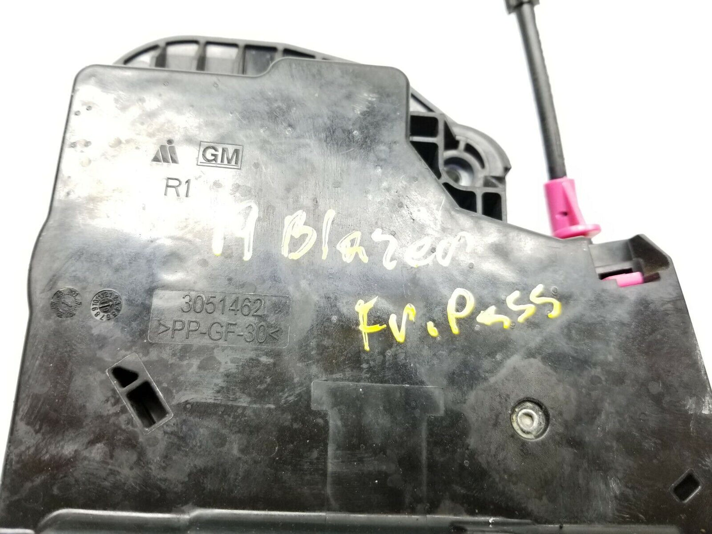 19 20 Chevrolet Blazer Front Right Pass Door Lock Latch Actuator OEM 11k Miles