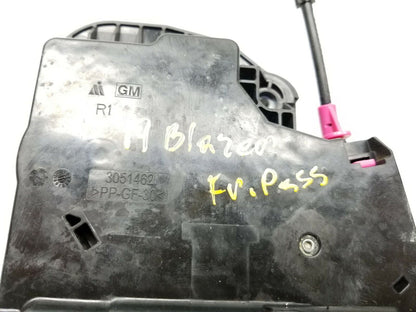 19 20 Chevrolet Blazer Front Right Pass Door Lock Latch Actuator OEM 11k Miles