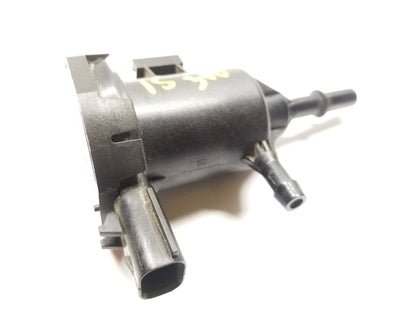 15 16 17 18 19 Chrysler 300 3.6l Fuel Vapor Purge Valve 04891738aa OEM