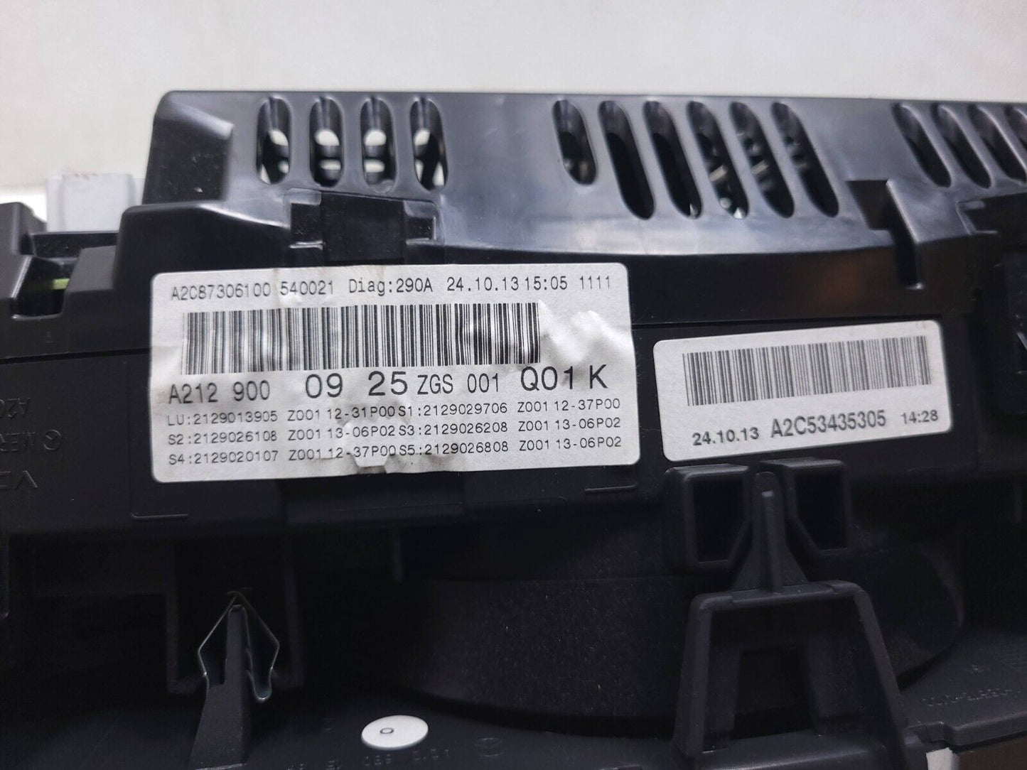 11 - 16 Mercedes E350 W212 Speedometer Instrument Gauge Cluster OEM