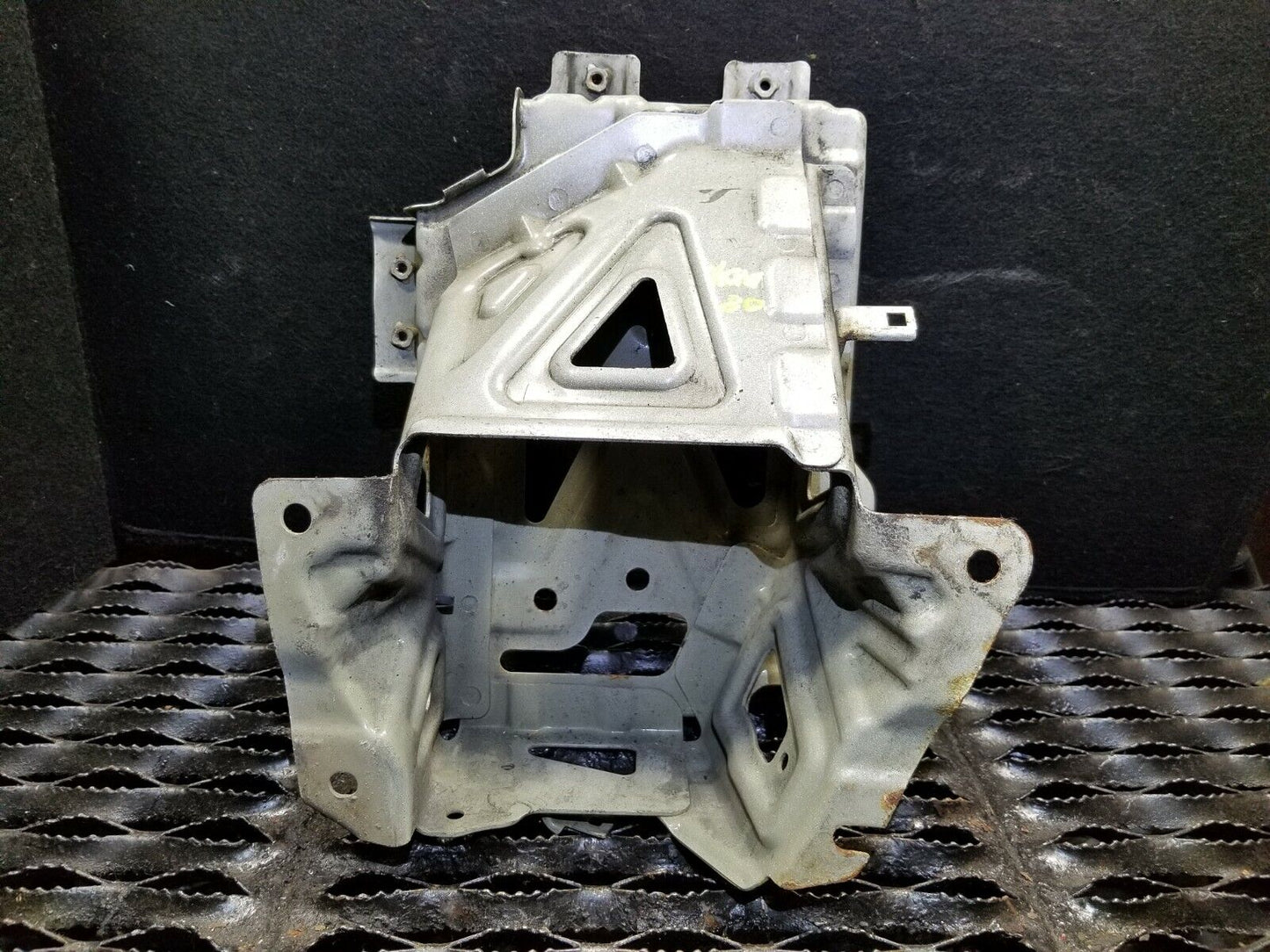 07 08 09 Acura MDX Battery Tray OEM