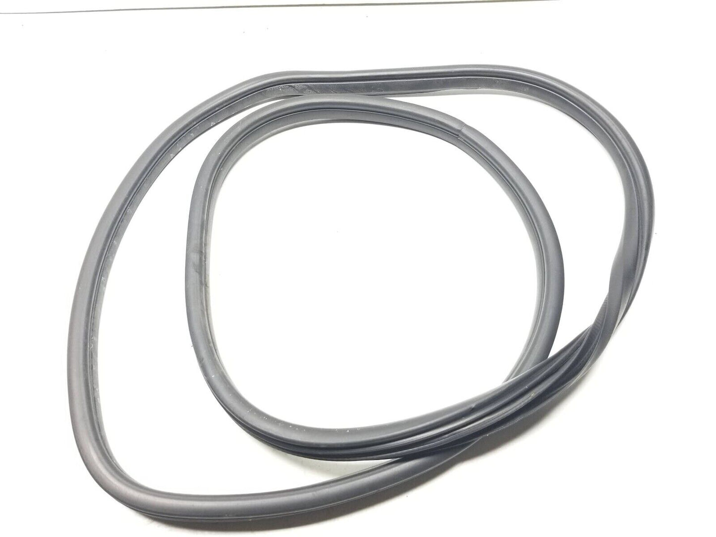 07 08 09 10 11 12 13 BMW X6 Rear Left Driver Side Door Weatherstrip Seal OEM