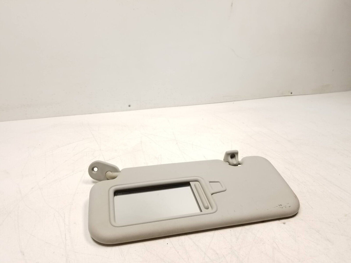 20 21 22 Hyundai Venue Sun Visor Left Driver Side OEM