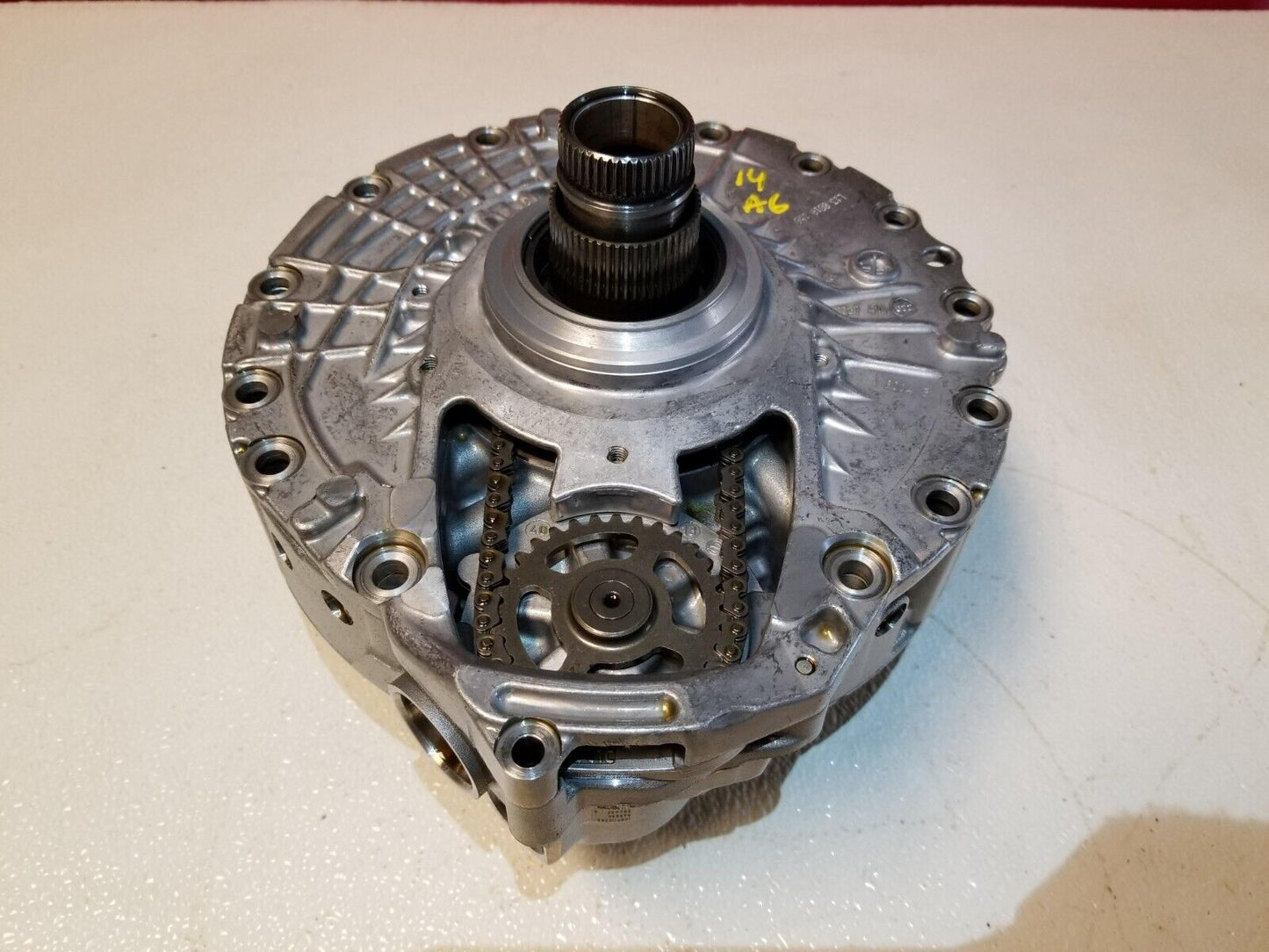 12 13 14 15 Audi A6 3.0t Transmission Oil Pump 1087410072 OEM