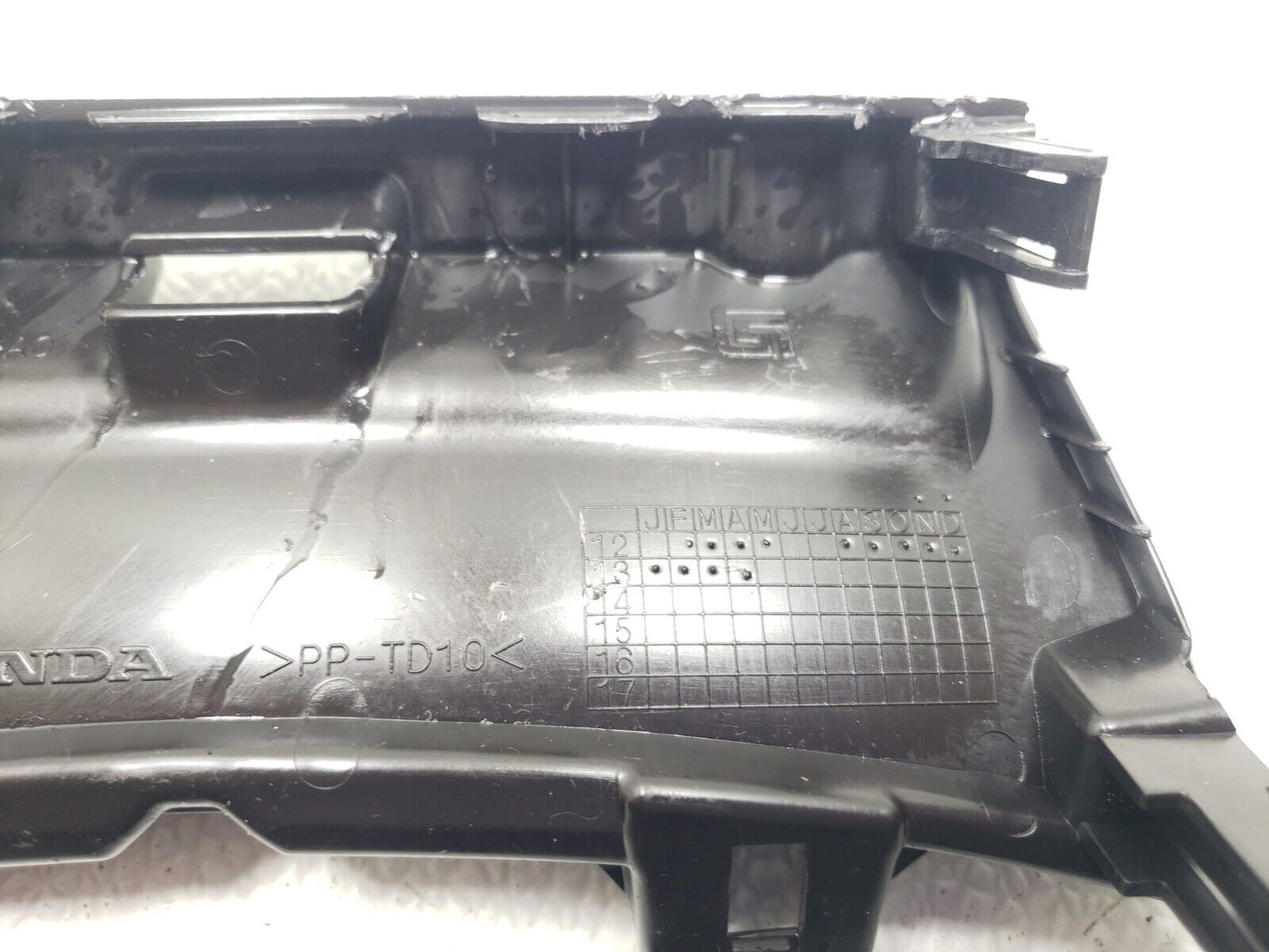 13 14 15 Acura RDX Center Garnish 83406-tx4 OEM 80k Miles