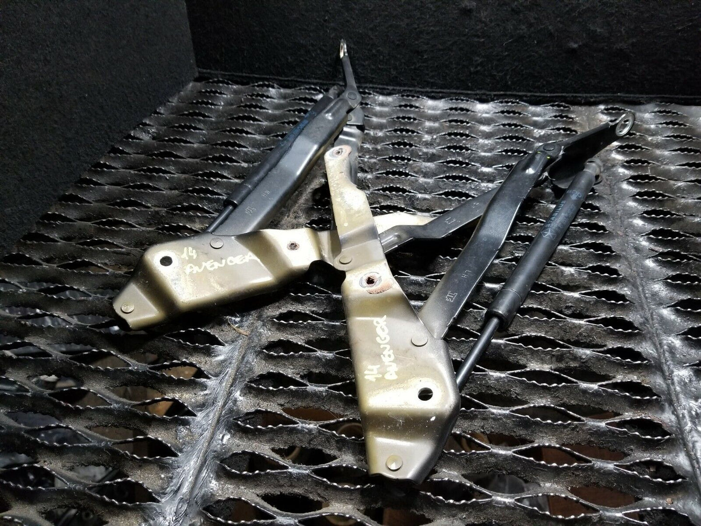11 12 13 14 Dodge Avenger Trunk Lid Hinge W/ Shock Support Pair OEM