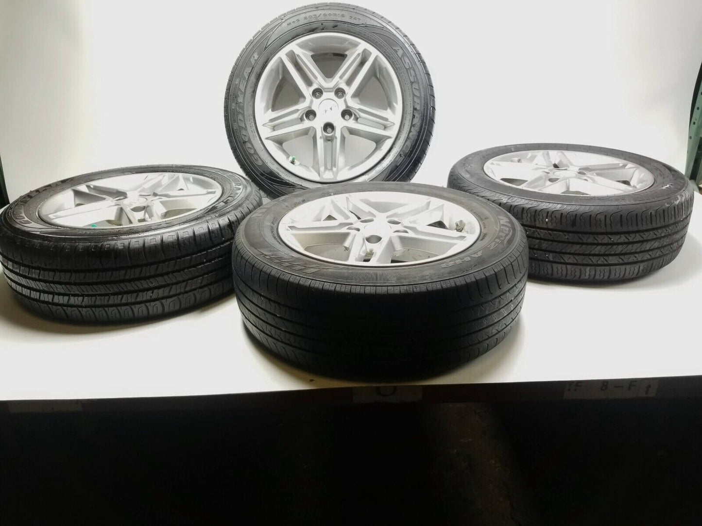 18 19 20 Hyundai Kona Wheel Rim W/ Tire 205/60r16 4pcs OEM 29k Miles